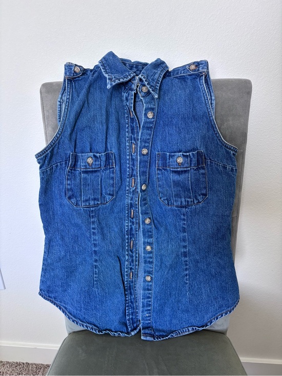 Arizona Jean Company Tops - Arizona Jean Company Denim Button-Up Shirt - Blue